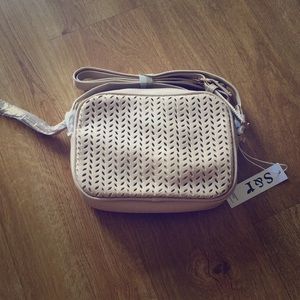 NWT Summer & Rose Crossbody Purse